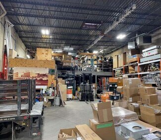 Plus de détails pour 2110 W Clybourn St, Milwaukee, WI - Industriel/Logistique à vendre