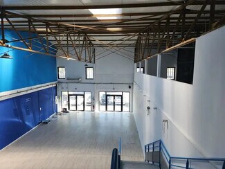 Plus de détails pour Local commercial à louer