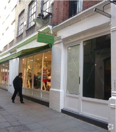 1-4 Langley Ct, Londres à louer - Photo de l’immeuble – Image 3 sur 6