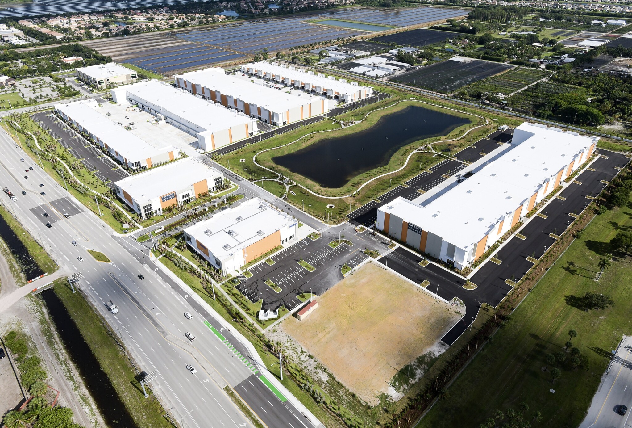 8289 Boynton Beach Blvd, Boynton Beach, FL à louer Photo intérieure– Image 1 sur 5