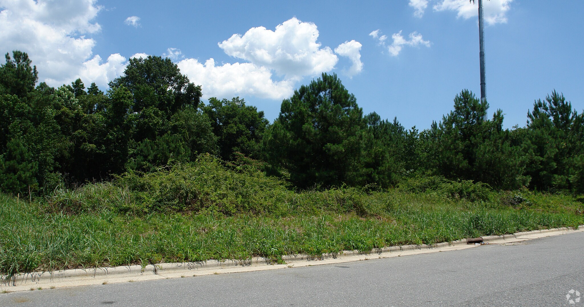 Darby Ave, Kinston, NC à vendre Photo principale– Image 1 sur 2