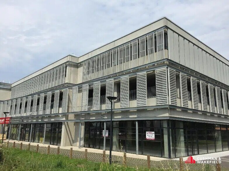 Bureau dans Mérignac à louer - Photo de l’immeuble – Image 2 sur 7