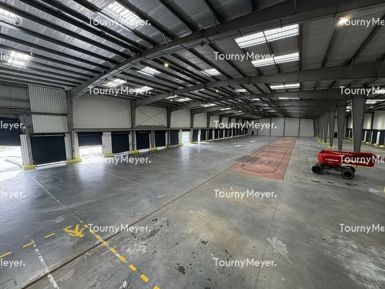 Industriel/Logistique dans Bruguières à vendre - Photo intérieure – Image 3 sur 8