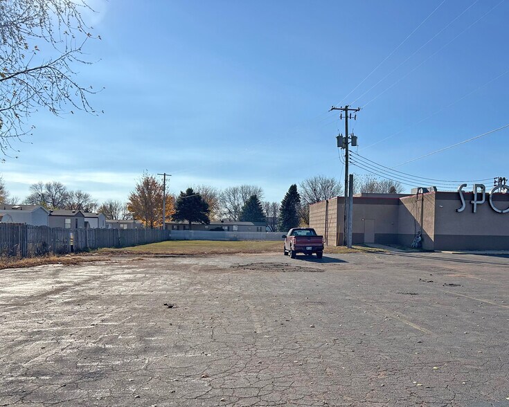 1901 W Burnside St, Sioux Falls, SD à vendre - Photo de l’immeuble – Image 2 sur 14