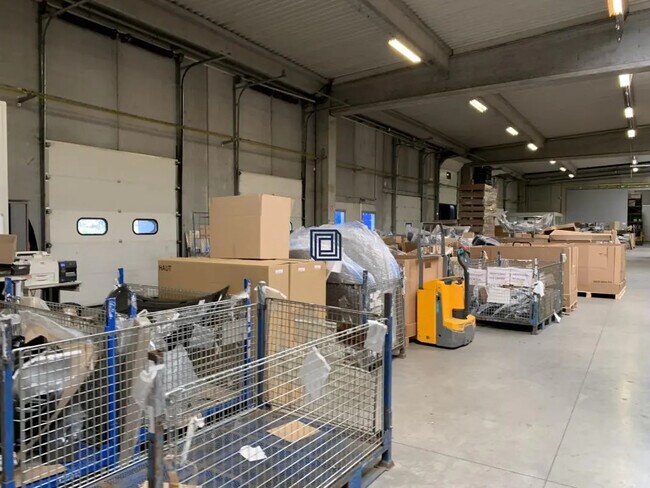 Plus de détails pour Industriel/Logistique à louer
