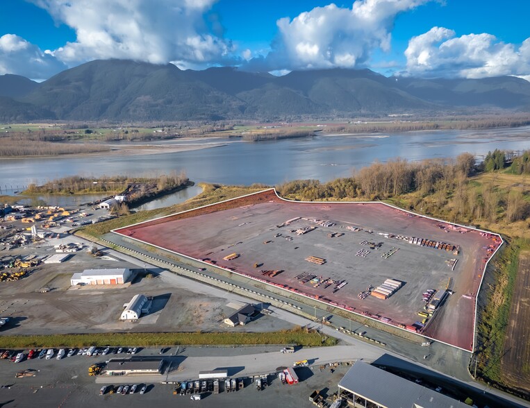 7650 Arnold Rd, Chilliwack, BC à louer - Aérien – Image 2 sur 2