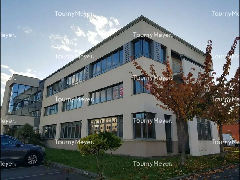 Bureau dans Saint-Grégoire à vendre - Photo de l’immeuble – Image 2 sur 6