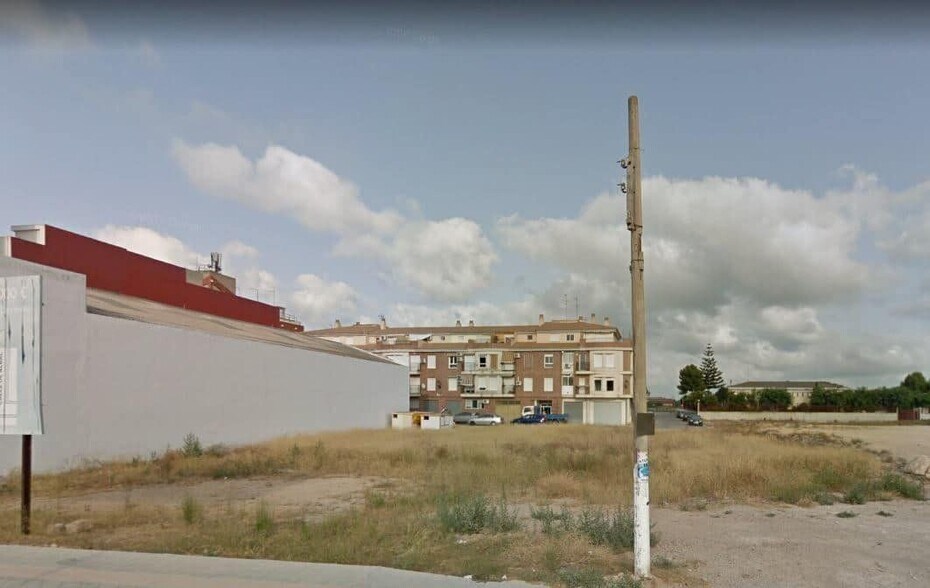 Terrain dans València, Valencia à vendre - Photo principale – Image 2 sur 3