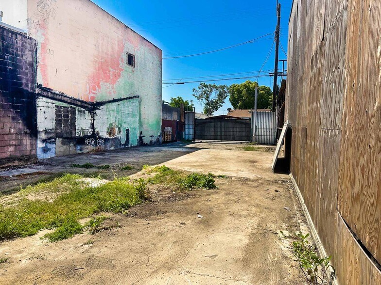 1420-1424 W Slauson Ave, Los Angeles, CA à vendre - Photo de l’immeuble – Image 3 sur 11