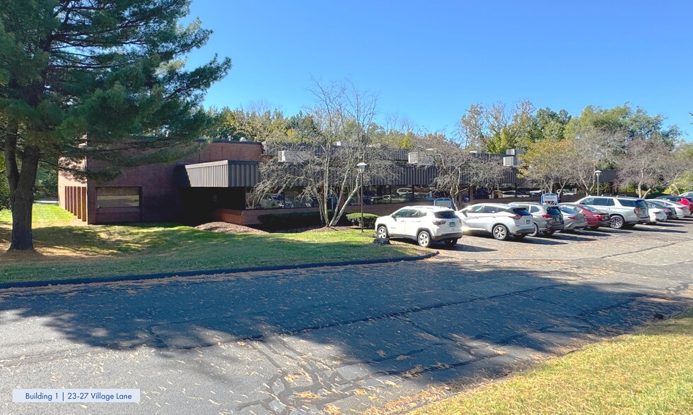 100% Occ. Office/Warehouse/Manufacturing portefeuille de 2 biens à vendre sur LoopNet.fr - Photo de l’immeuble – Image 3 sur 6