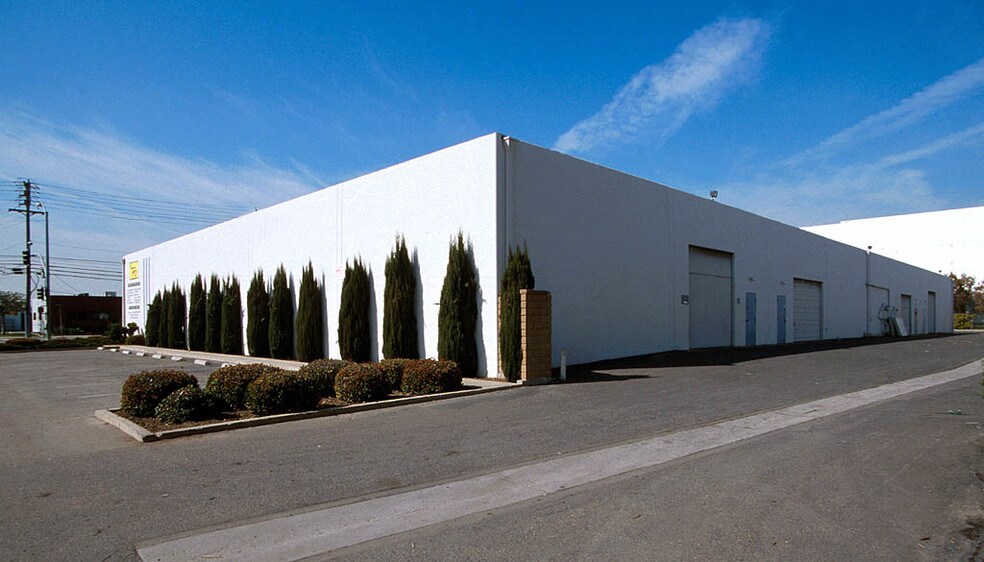 2001-2009 S Grand Ave, Santa Ana, CA à louer - Autre – Image 2 sur 11
