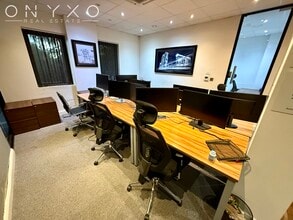 1390 Uxbridge Rd, Uxbridge à louer Photo intérieure– Image 2 sur 5