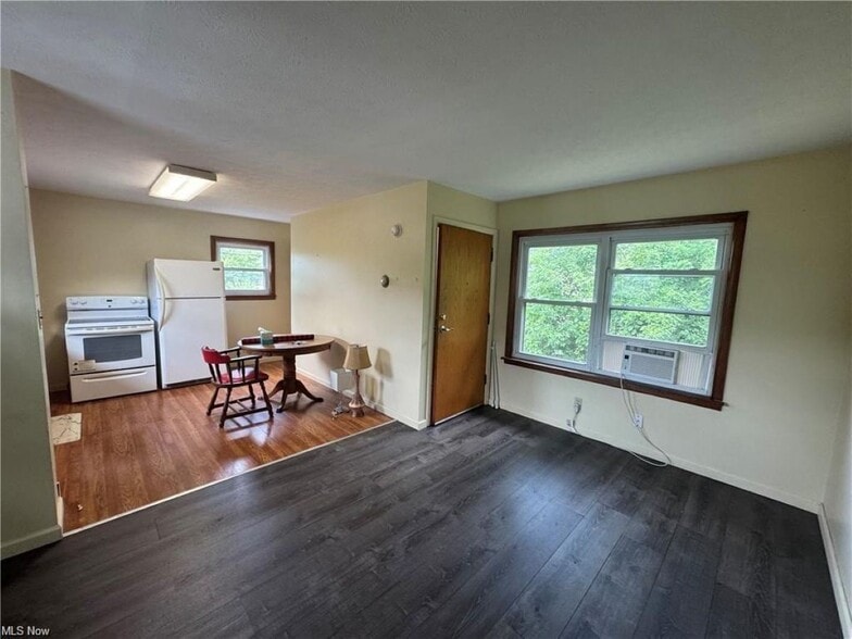 3043 Niles Rd SE, Warren, OH à vendre - Photo de l’immeuble – Image 3 sur 12