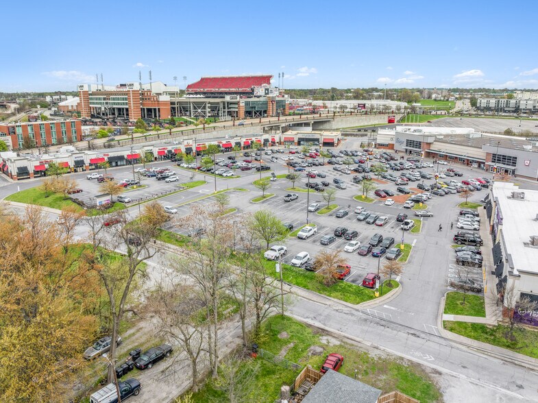 3109-3141 S 2nd St, Louisville, KY à louer - Photo de l’immeuble – Image 3 sur 7