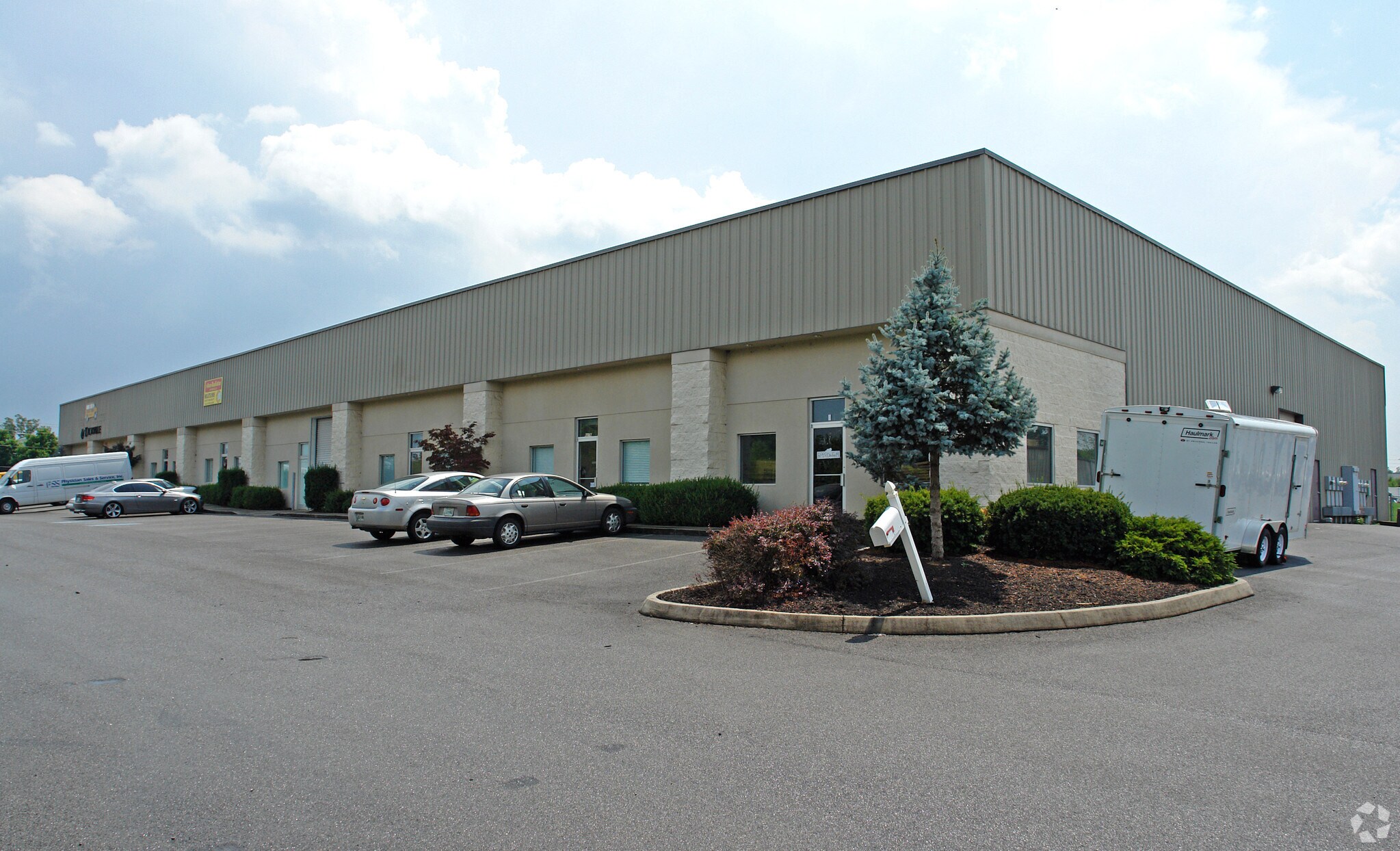 627 American Glass Way, Knoxville, TN à louer Photo principale– Image 1 sur 7