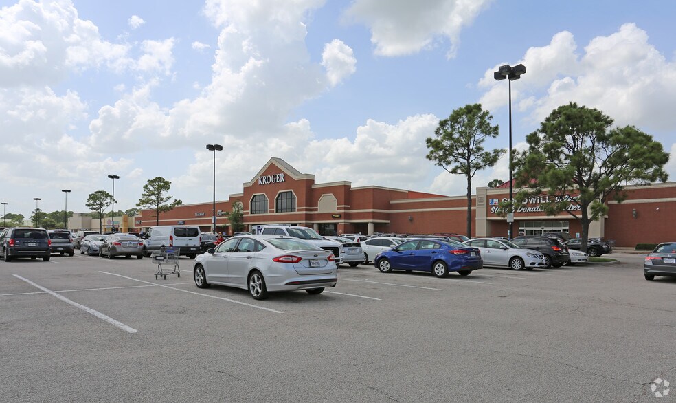 302-380 FM 1960 W, Houston, TX à louer - Photo de l’immeuble – Image 3 sur 12