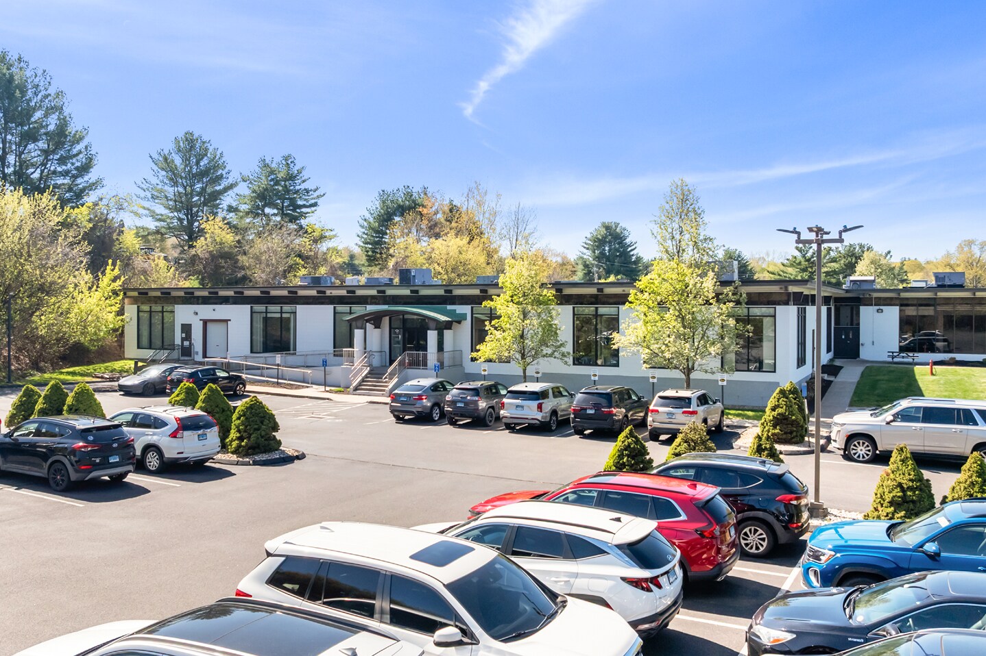 2 Barnes Industrial Park Rd S, Wallingford, CT à vendre Photo de l’immeuble– Image 1 sur 7
