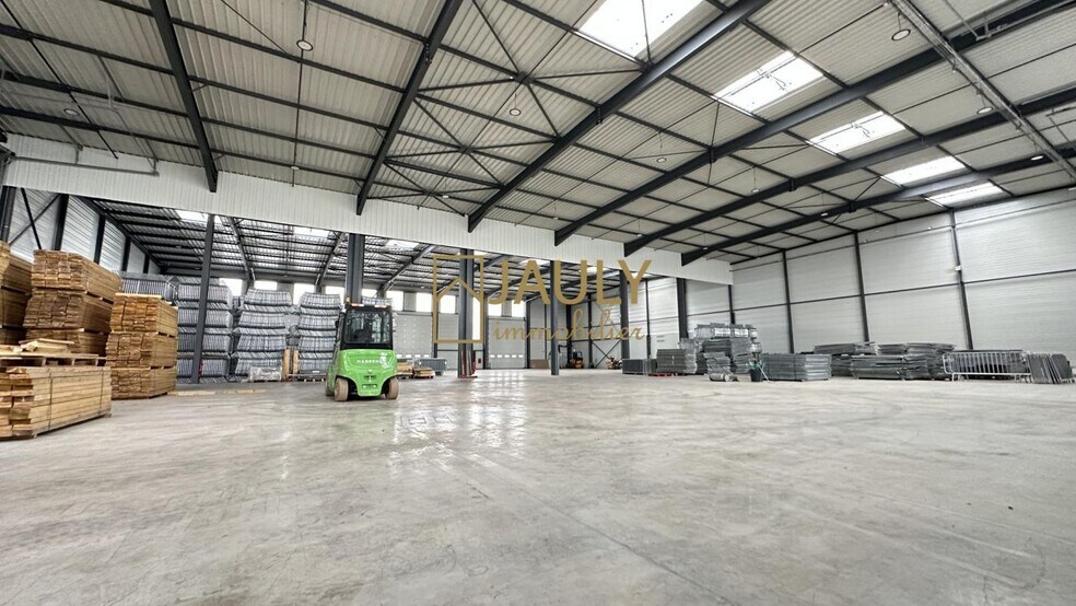 Industriel/Logistique dans Villenoy à louer - Photo de l’immeuble – Image 1 sur 22