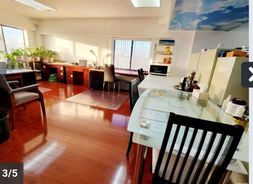 View Photo