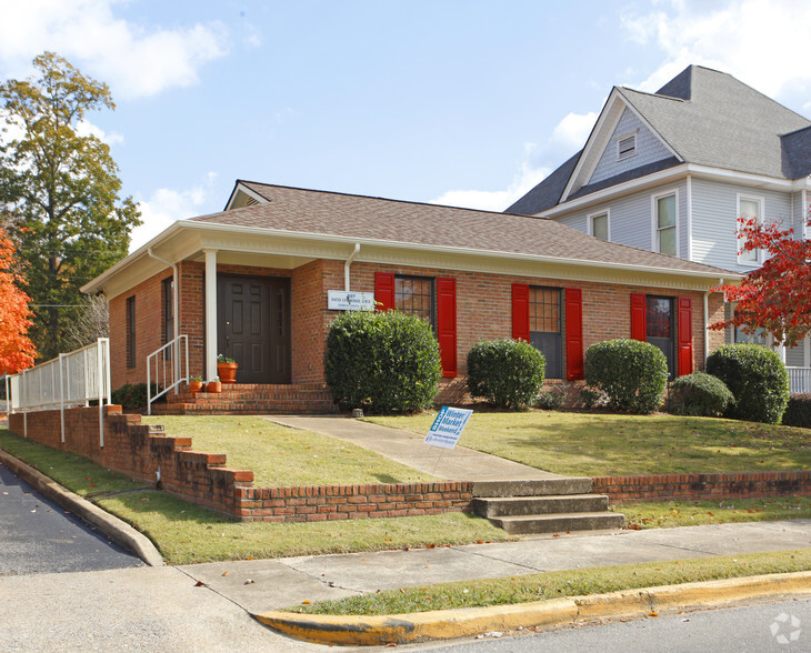 1127 Leighton Ave, Anniston, AL à vendre - Photo principale – Image 1 sur 2