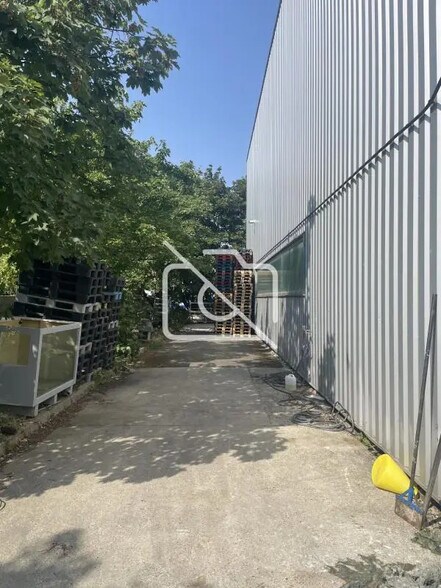 Industriel/Logistique dans Bobigny à louer - Photo de l’immeuble – Image 1 sur 17