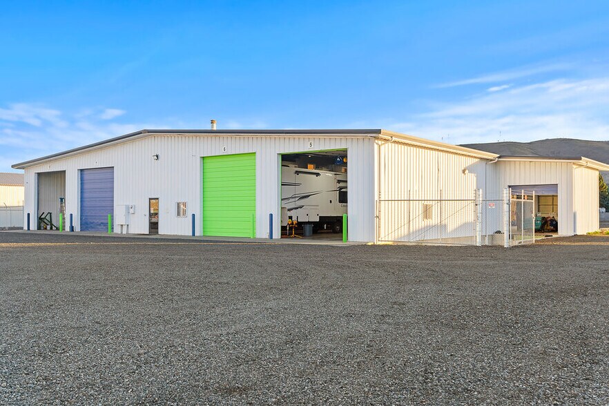 1220 Industrial Way, Union Gap, WA à louer - Photo de l’immeuble – Image 3 sur 38