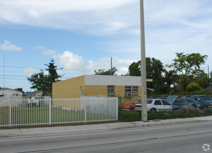 5314 Pembroke Rd, Hollywood, FL à vendre - Photo de l’immeuble – Image 2 sur 2