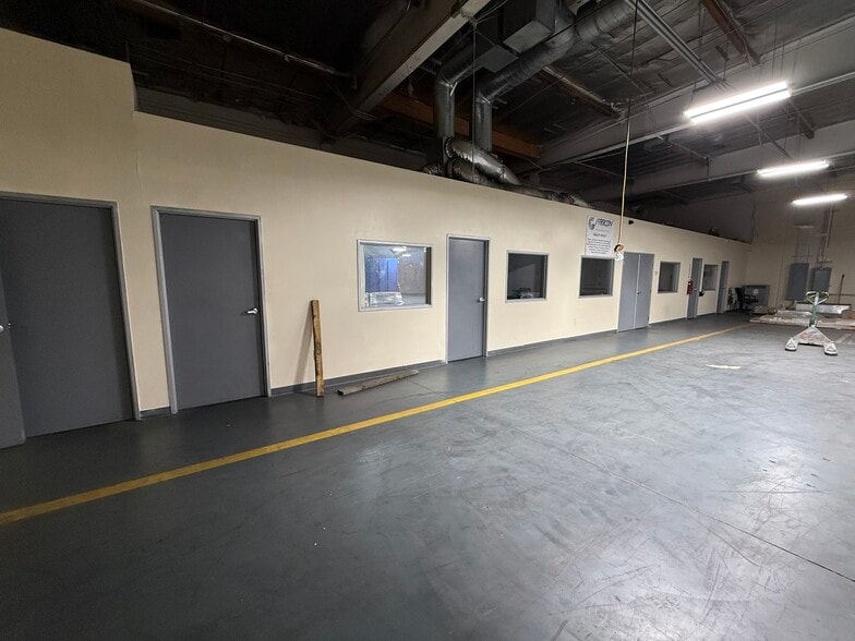 28258 Avenue Stanford, Valencia, CA à louer - Photo intérieure – Image 3 sur 9