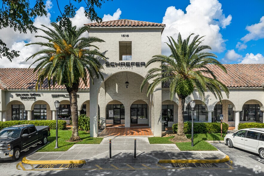 1515-1637 SE 17th St, Fort Lauderdale, FL à louer - Photo de l’immeuble – Image 3 sur 9