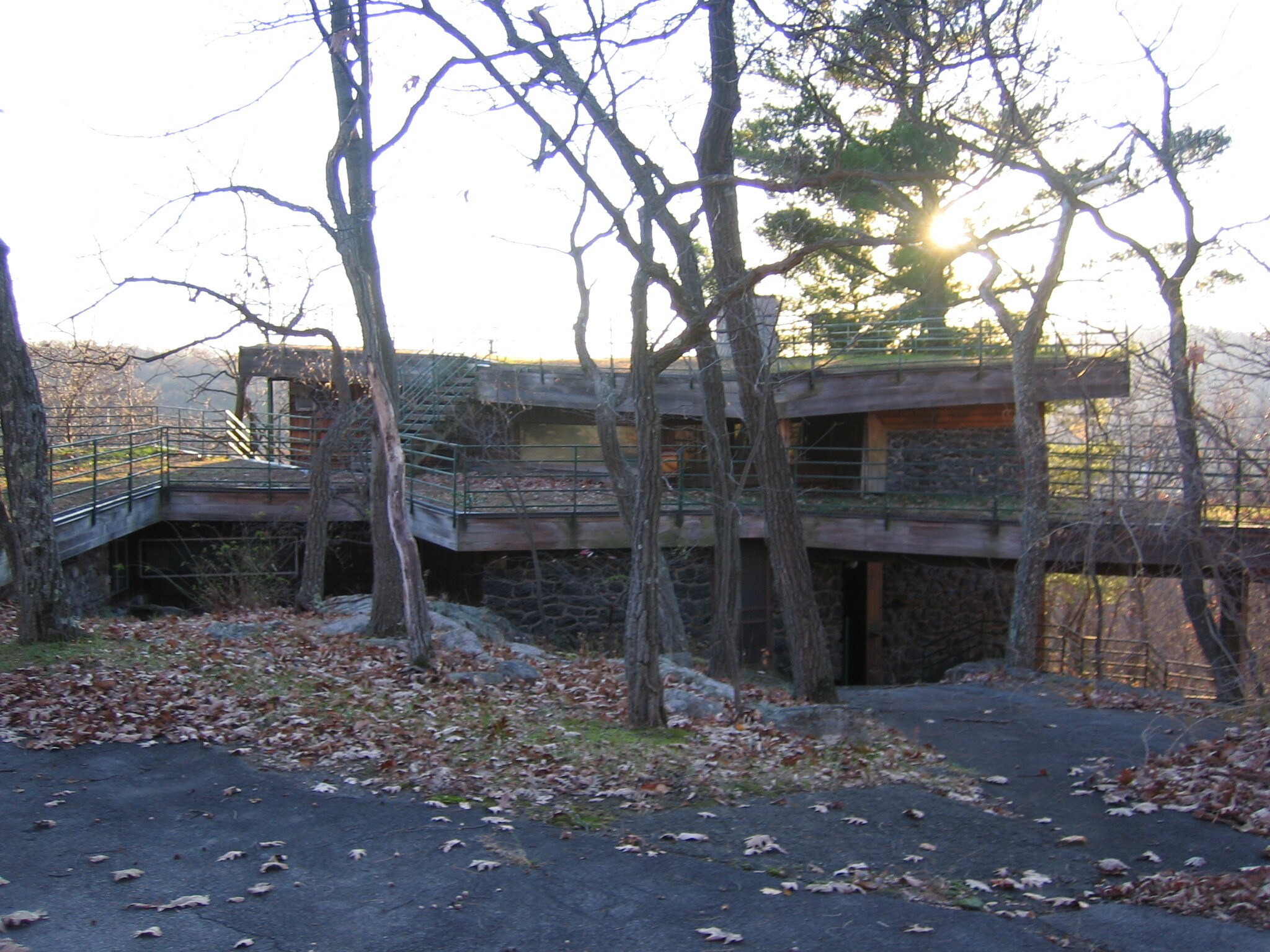 60 Woods Rd, Tuxedo Park, NY à vendre Photo de l’immeuble– Image 1 sur 10