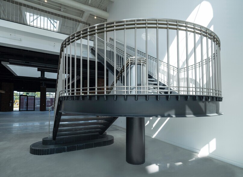 2650-2672 St. Clair Ave W, Toronto, ON à vendre - Photo intérieure – Image 2 sur 99