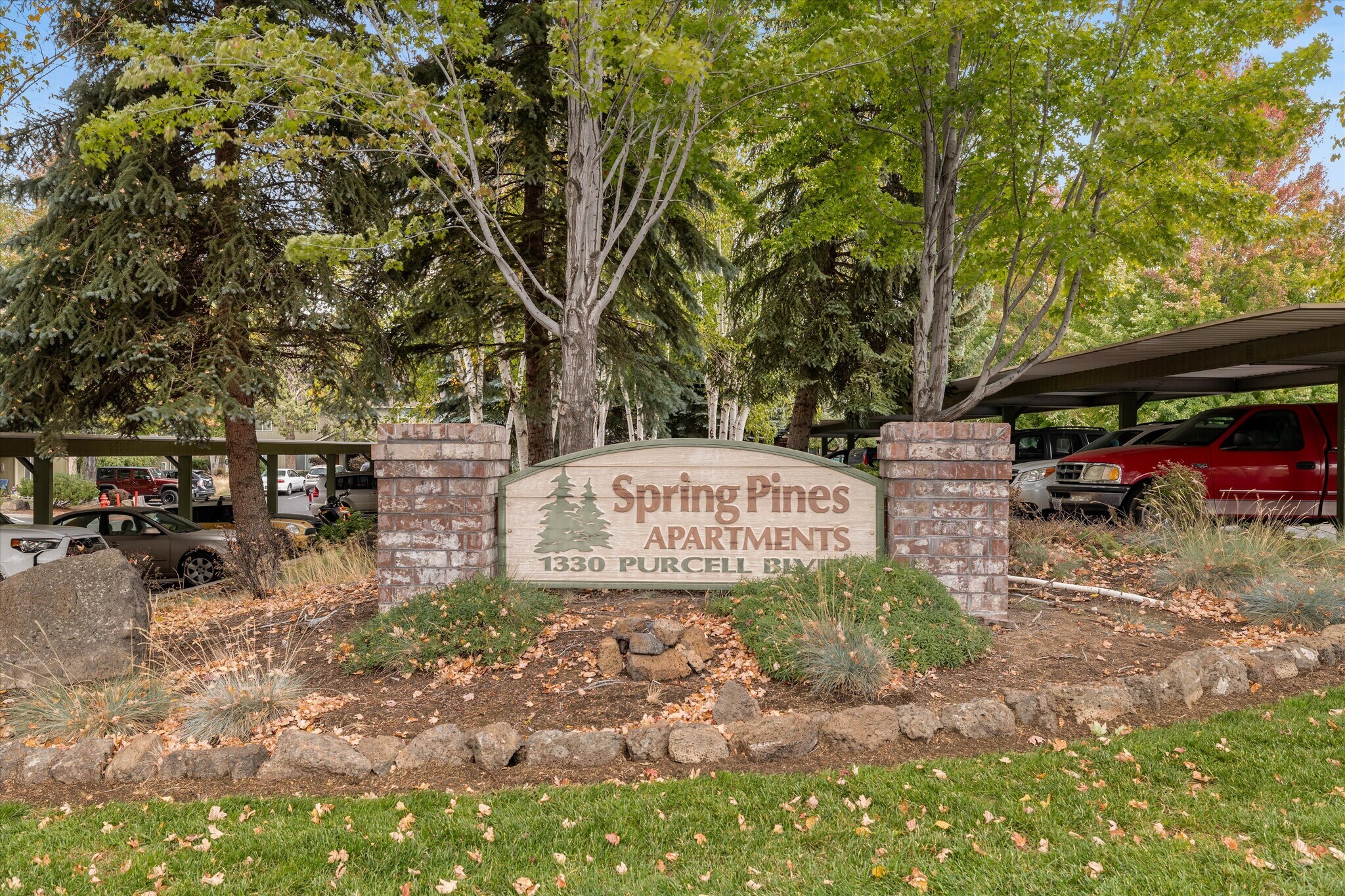 1330 NE Purcell Blvd, Bend, OR à vendre Photo de l’immeuble– Image 1 sur 33