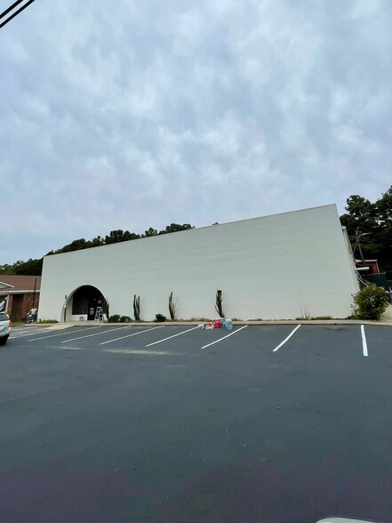 2520 W Roosevelt Blvd, Monroe, NC à louer - Photo de l’immeuble – Image 2 sur 6