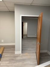 8835 SW Canyon Ln, Portland, OR à louer Photo intérieure– Image 2 sur 7