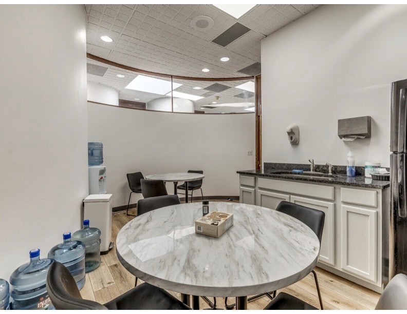 13509 N Meridian Ave, Oklahoma City, OK à louer Photo intérieure– Image 1 sur 1