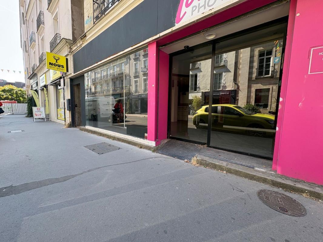 Local commercial dans Nantes à louer Photo de l’immeuble– Image 1 sur 8