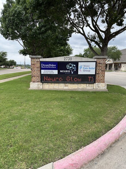 2730 Virginia Pky, McKinney, TX à louer - Photo de l’immeuble – Image 3 sur 21