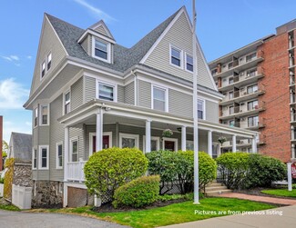 Plus de détails pour 376 Massachusetts Ave, Arlington, MA - Bureau à vendre