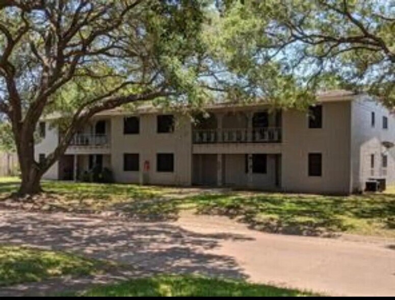 1865 Florida Dr, Seabrook, TX à vendre - Photo de l’immeuble – Image 2 sur 9