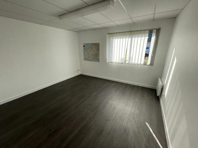 Industriel/Logistique dans La Chapelle-sur-Erdre à louer - Photo intérieure – Image 3 sur 6