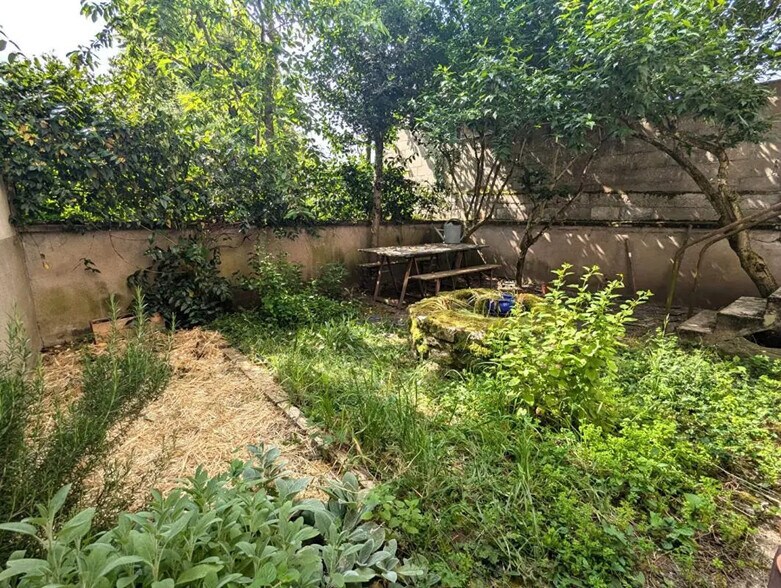 Local d'activités dans Blois à vendre - Photo de l’immeuble – Image 2 sur 9