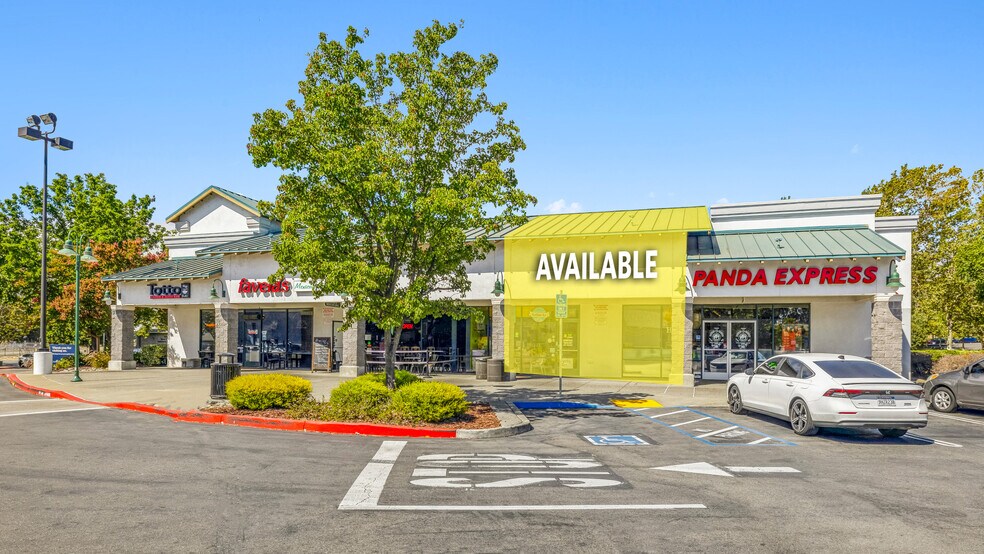 3330-3336 N Texas St, Fairfield, CA à louer - Photo de l’immeuble – Image 3 sur 10