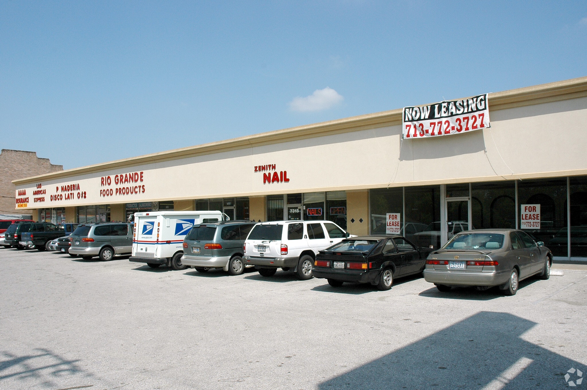 7307 Hillcroft Ave, Houston, TX à louer Photo principale– Image 1 sur 2