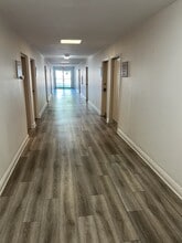 605 Belvedere Rd, West Palm Beach, FL à louer Photo intérieure– Image 1 sur 5