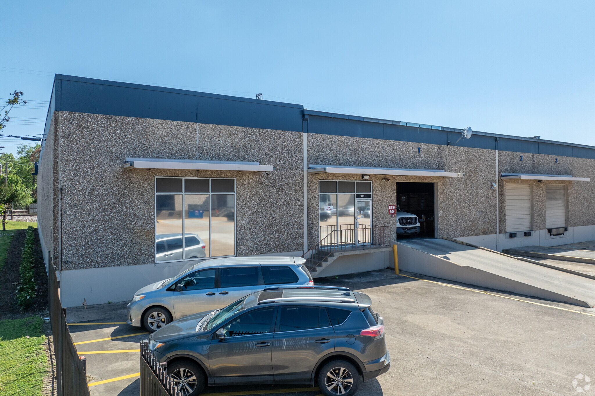 3701-3749 Yale St, Houston, TX à louer Photo de l’immeuble– Image 1 sur 7
