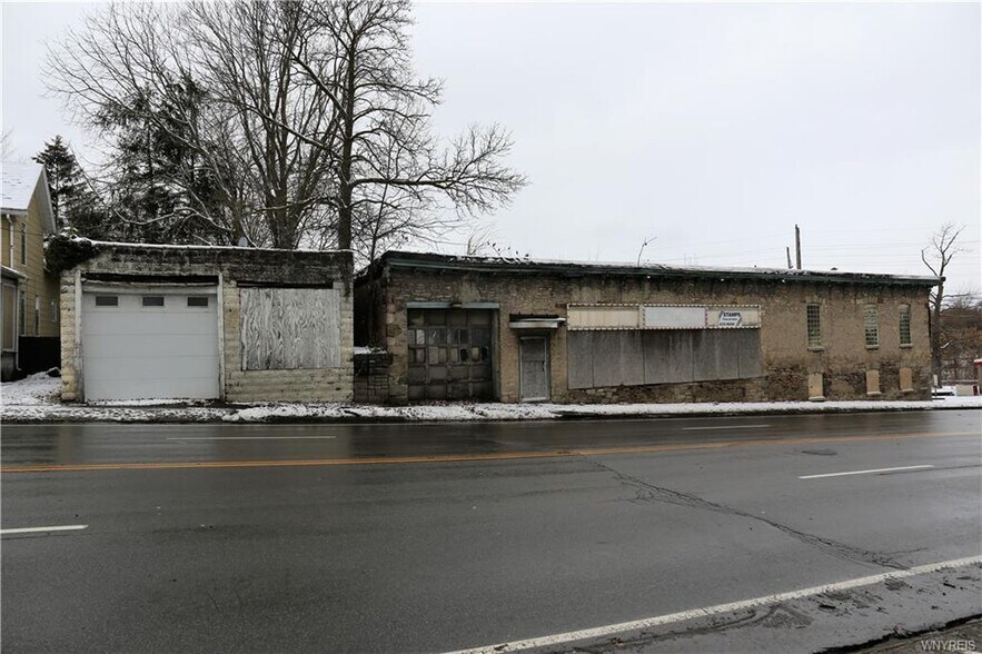 51 S Transit St, Lockport, NY à vendre - Photo de l’immeuble – Image 1 sur 6