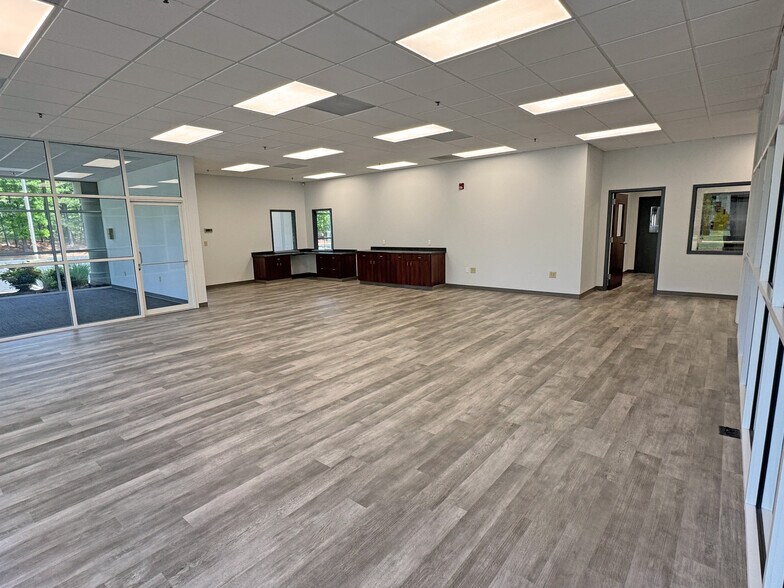 1375 Howell Rd, Duncan, SC à louer - Photo de l’immeuble – Image 3 sur 10