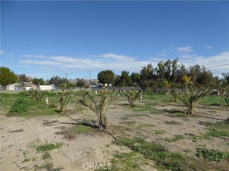 5010 Pedley Rd, Riverside, CA à vendre - Photo de l’immeuble – Image 3 sur 28