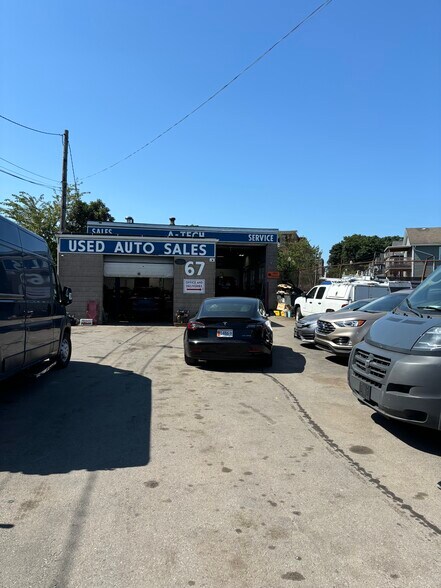 67 Mystic Ave, Medford, MA à vendre - Photo de l’immeuble – Image 3 sur 8