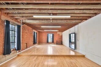 446 S La Brea Ave, Los Angeles, CA à louer Photo intérieure– Image 1 sur 6